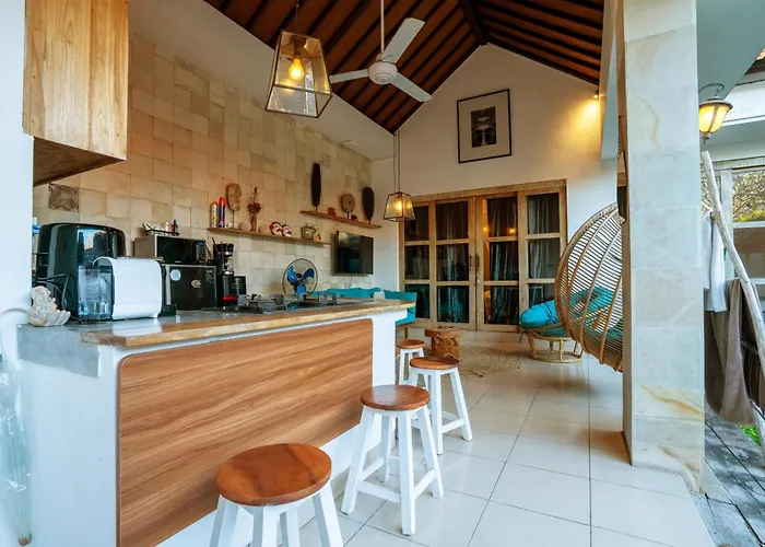 Azure 1 - Private In Shared Balinese Pool Near Echo Beach! Canggu