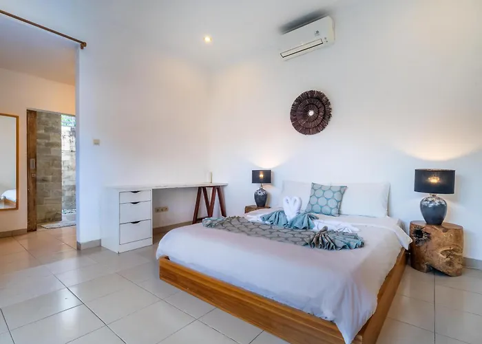 Séjour chez l'habitant Azure 1 - Private In Shared Balinese Pool Near Echo Beach!