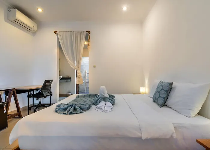Séjour chez l'habitant Azure 1 - Private In Shared Balinese Pool Near Echo Beach! *